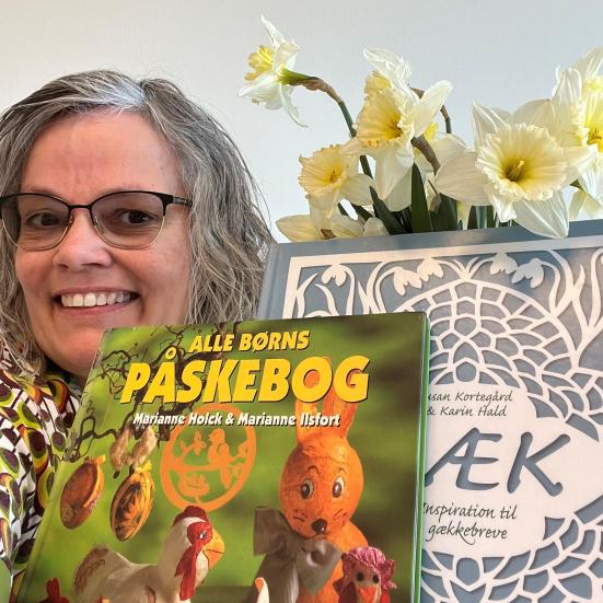 Lone anbefaler gode påskebøger