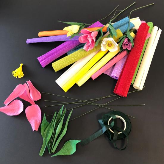 Lær at folde papirsblomster