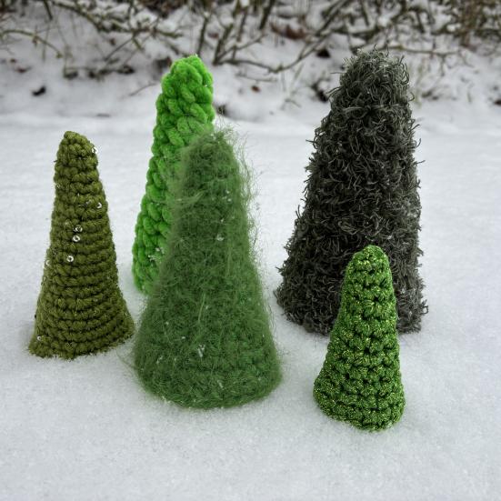 Hæklede juletræer