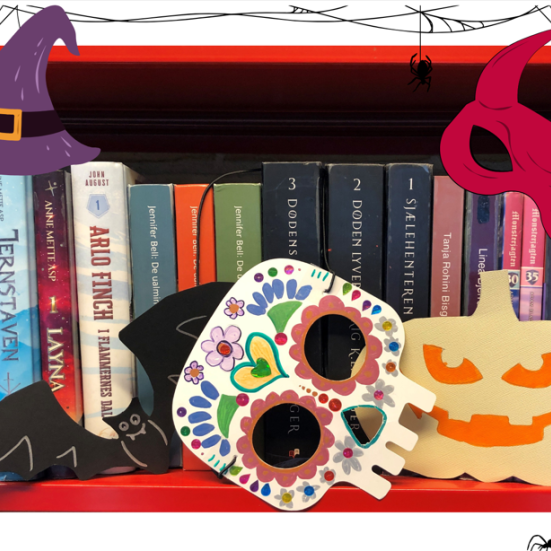 bøger og halloweenmasker 